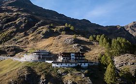 Hochfirst Hotel